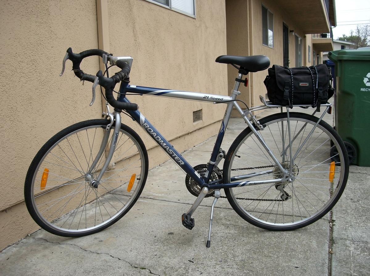 Road bike, 21-speed, good for commuting if your commute is normal